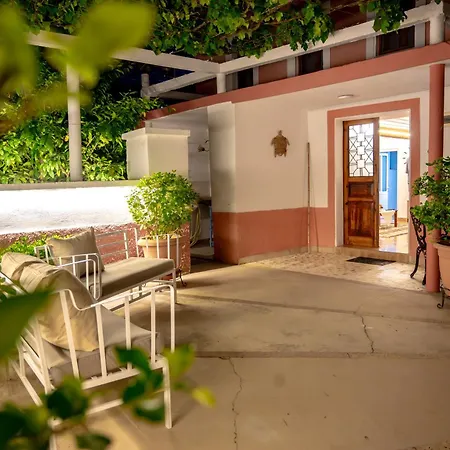 Sinojmeri Girocastrum Вилла *