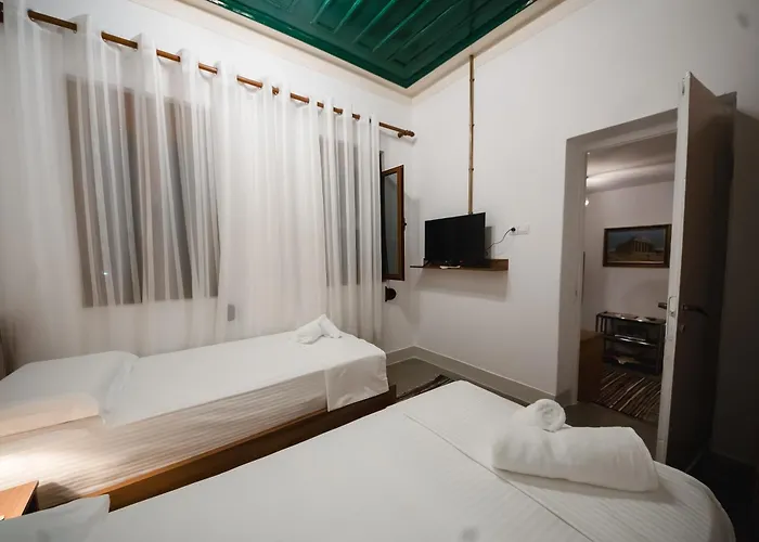 Sinojmeri Girocastrum * Gjirokastër