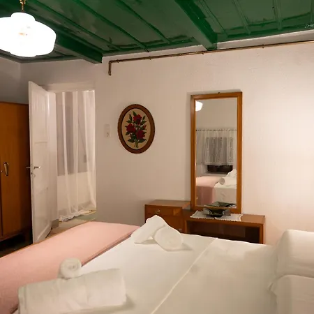 Villa Sinojmeri Girocastrum