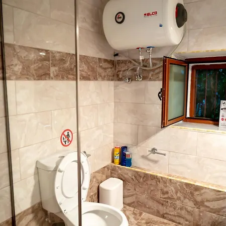 Sinojmeri Girocastrum Villa