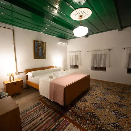 Sinojmeri Girocastrum