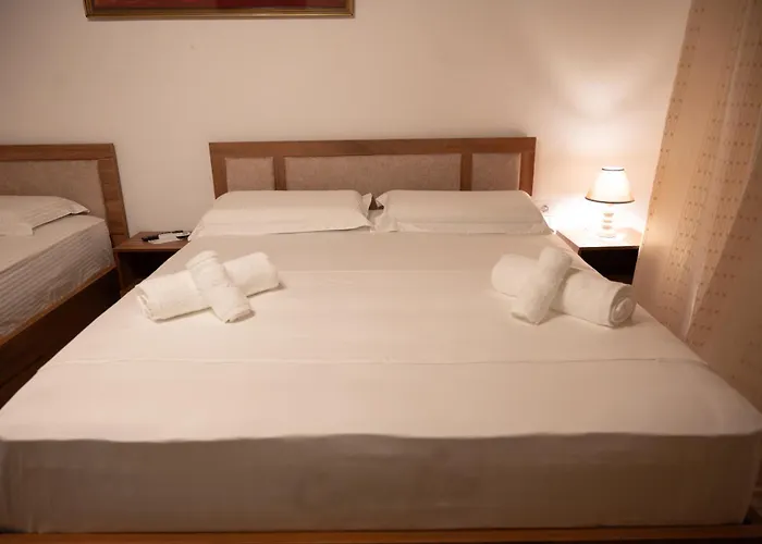 Sinojmeri Girocastrum 别墅 Gjirokastër